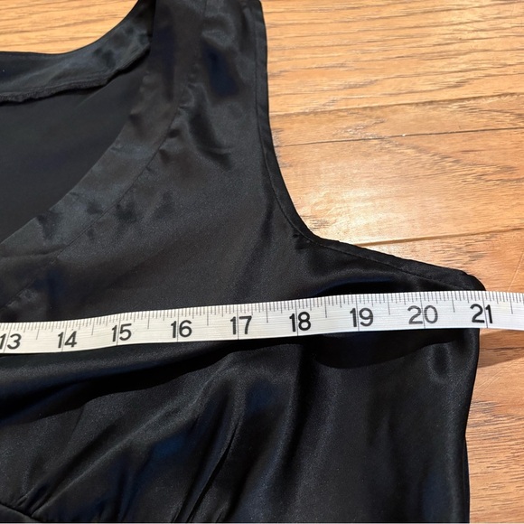 Mossimo 100% Silk Black Tank Top XL Babydoll Early 2000s 90s Y2K Grunge Satin - Picture 6 of 8